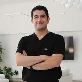 Vetted Doctors in Tijuana | Health & Wellness Bazaar 13 Dr. Ismael Gonzalez, a board-certified plastic and reconstructive surgeon in Tijuana, Mexico, specializing in aesthetic body and facial procedures at Health and Wellness Bazaar.